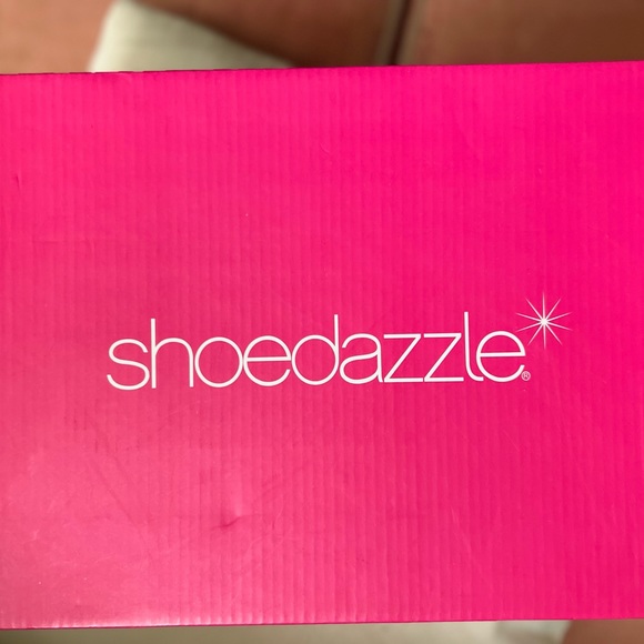 Olive green heels - Picture 1 of 9